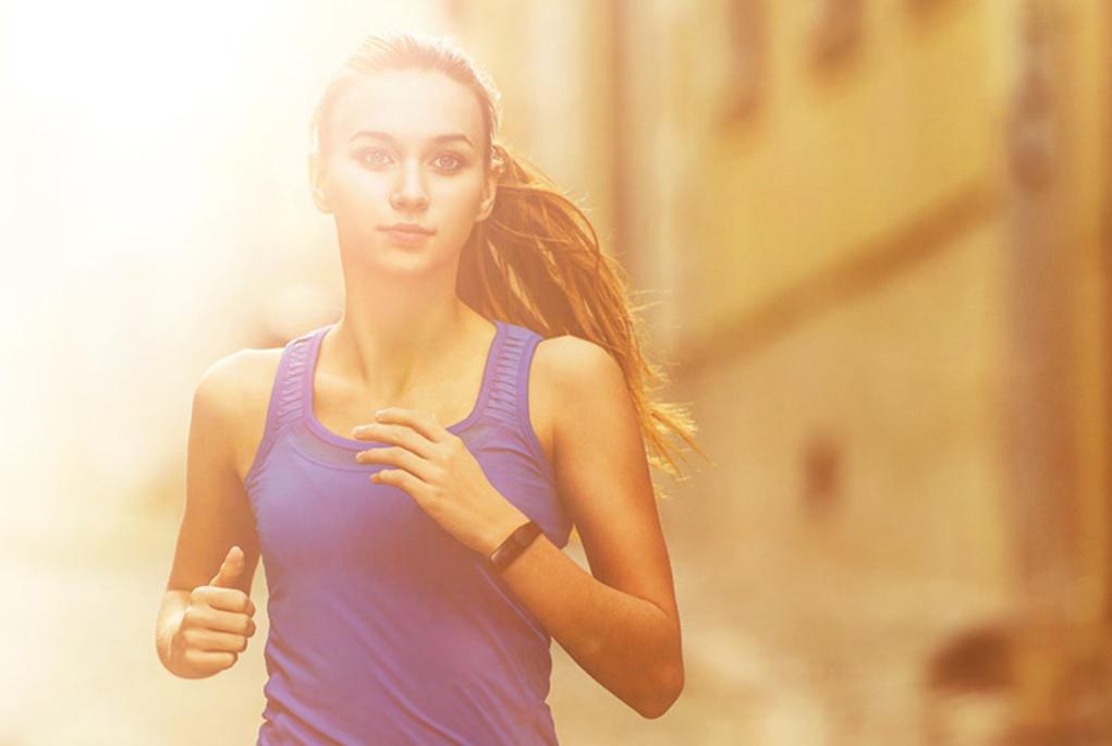 medisana_vifit_toch_woman_wearable