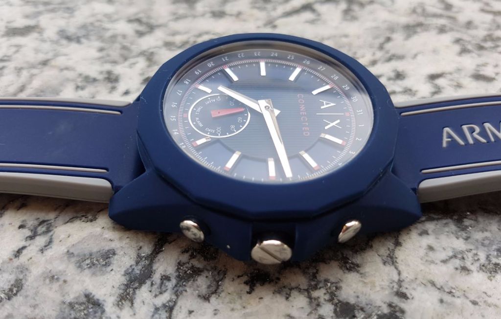 Seitenansicht Armani Exchange Hybrid Smartwatch