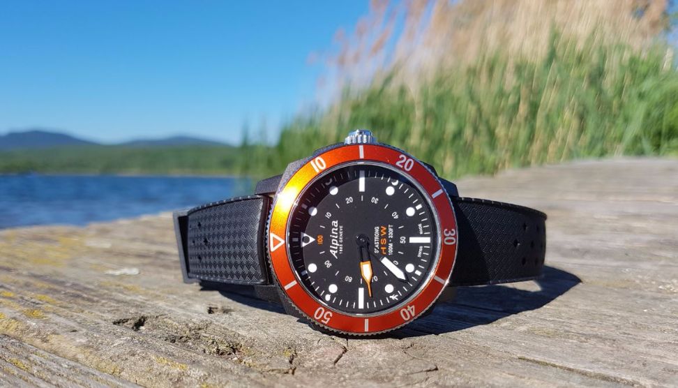 Vollansicht Alpina Seastrong Horological Smartwatch