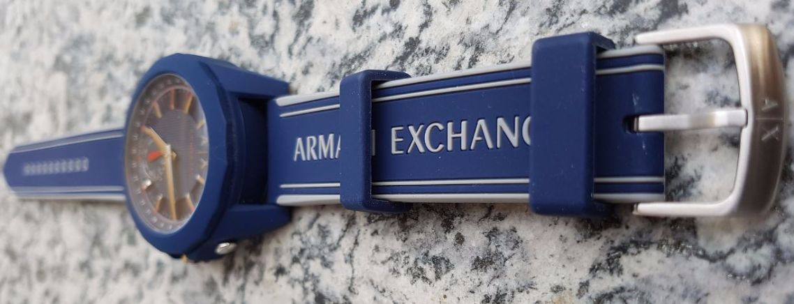 Vollansicht Armani Exchange Hybrid Smartwatch