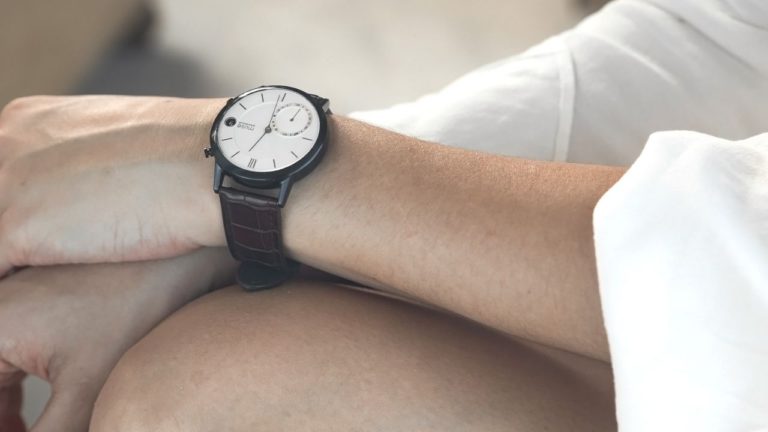 muse hybrid smartwatch review