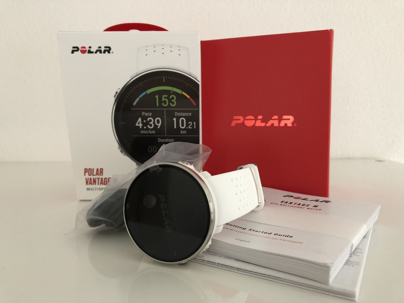 Polar Vantage M Weiß Verpackung und Lieferumfang