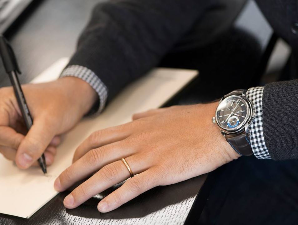 Frederique Constant Hybrid Smartwatch_4