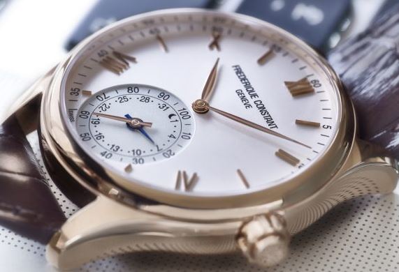 Frederique Constant Horological Smartwatch Detailansicht Ziffernblatt Frederique Constant Horological Smartwatch Detailansicht Ziffernblatt