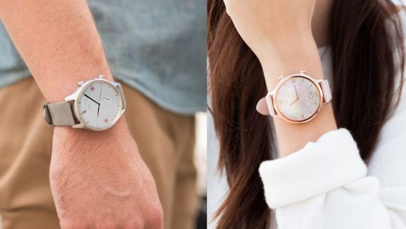 Mobvoi TicWatch C2 am Handgelenk eines Herren und einer Dame
