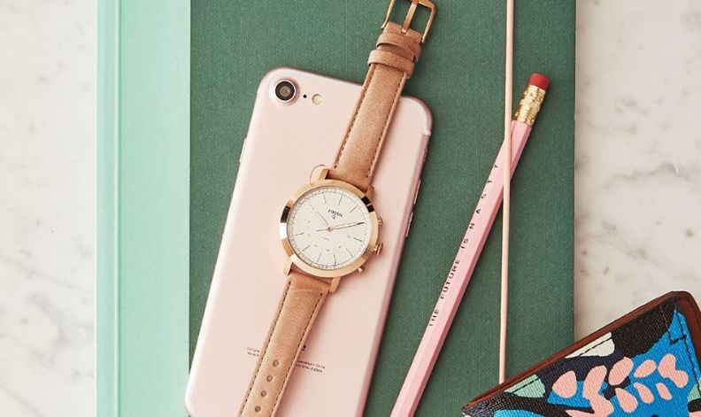 Fossil Neely mit Lederarmband Smartphone und Smartwatch Fossil Neely mit Lederarmband Smartphone und Smartwatch
