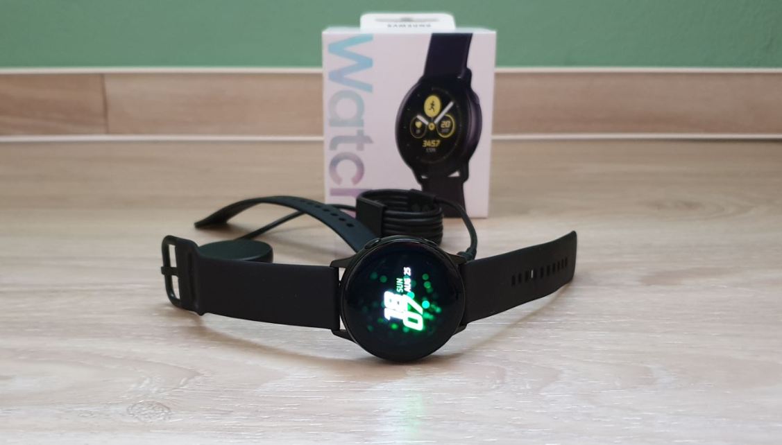 Samsung Galaxy Watch Active Lieferumfang Smartwatch Test