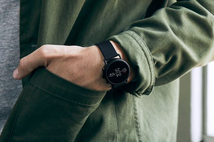 Skagen Falster 2 Smartwatch am Handgelenk eines Herren Skagen Falster 2 Smartwatch am Handgelenk eines Herren