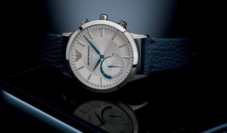 Emporio Armani Connected Hybrid Smartwatch Vollansicht liegend Emporio Armani Connected Hybrid Smartwatch Vollansicht liegend