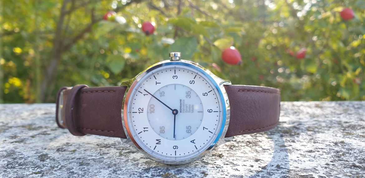 mondaine helvetica hybrid smartwatch test vollansicht
