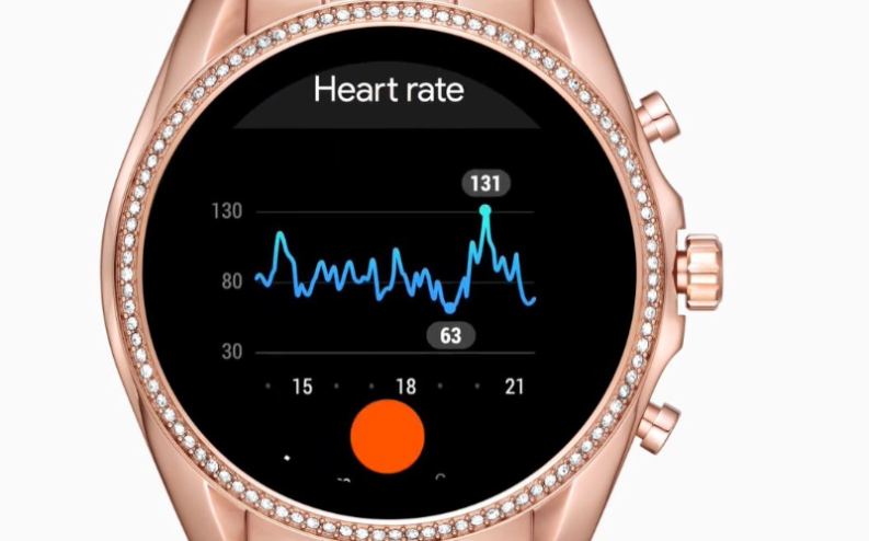 michael kors access bradshaw 2 detailansicht herzfrequenz auf display der smartwatch