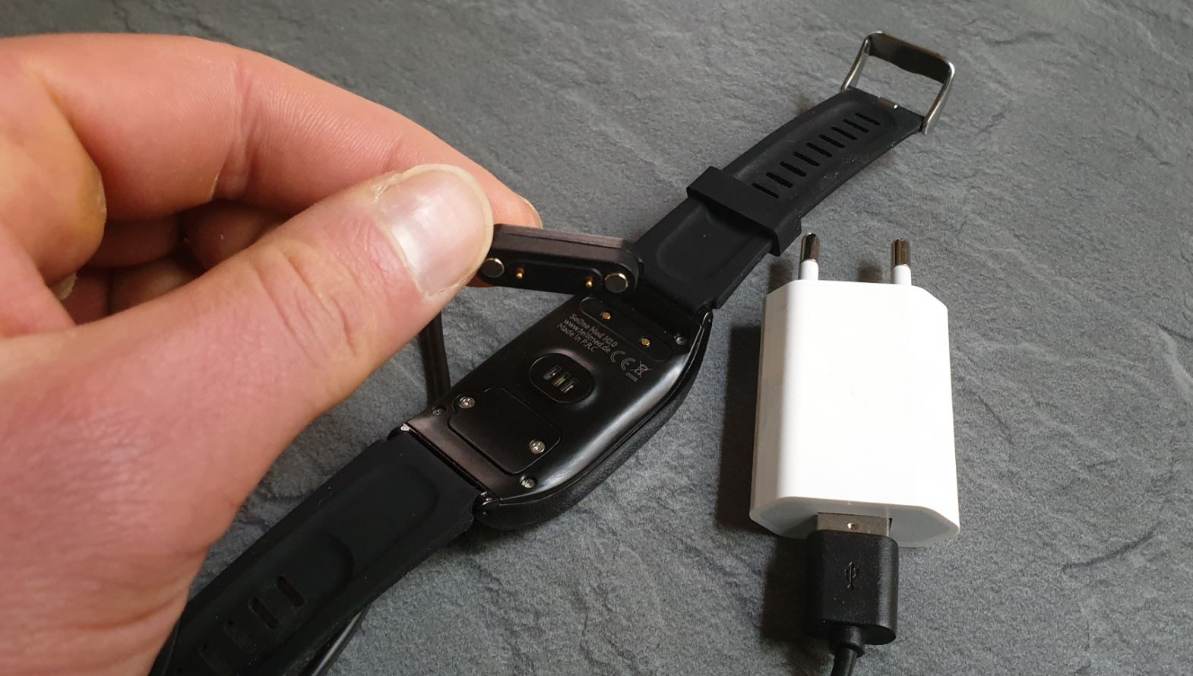 tellimed solino gps notfall uhr ladevorrichtung senioren smartwatch test