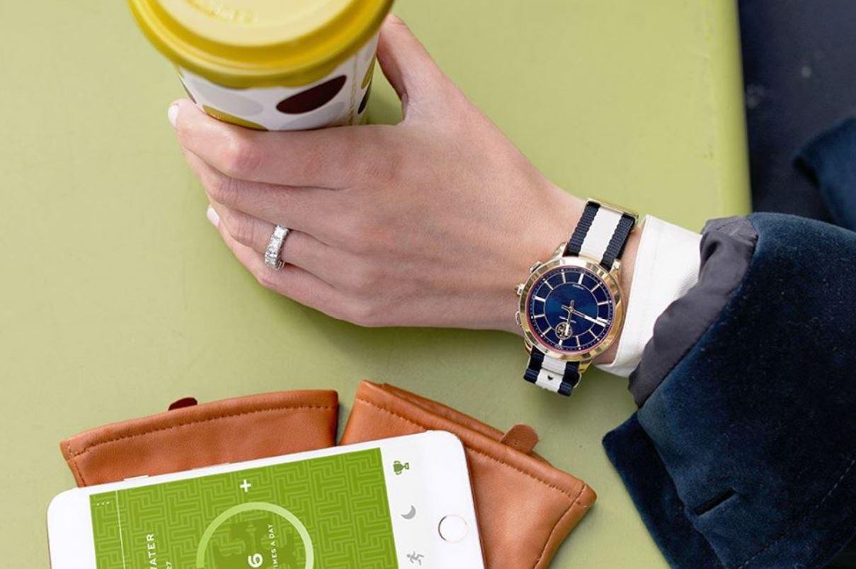 tory burch tory track hybrid smartwatch_1