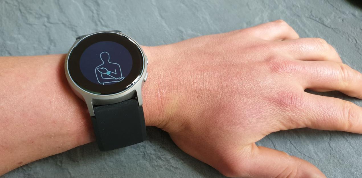 omron heartguide blutdruck smartwatch test messen