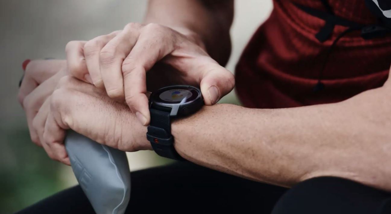 polar grit x outdoor fitness uhr