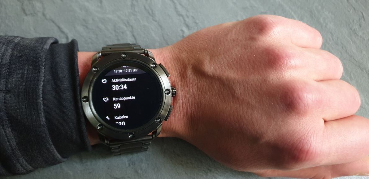 diesel on axial smartwatch test lauftraining