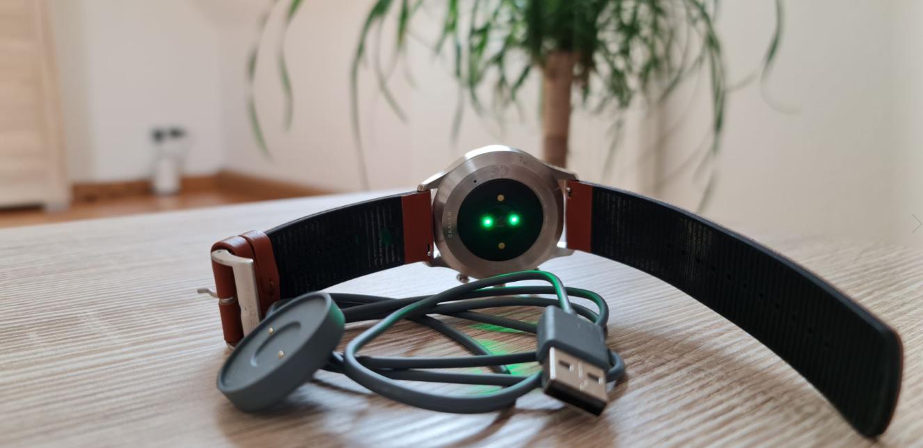 skagen jorn hybrid hr smartwatch test aufladen