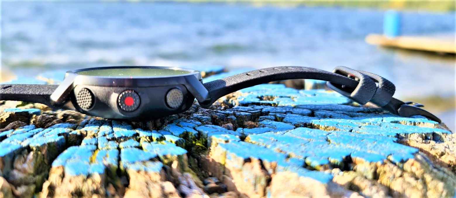 polar grit x pro fitness uhr seitenansicht rechts testbericht