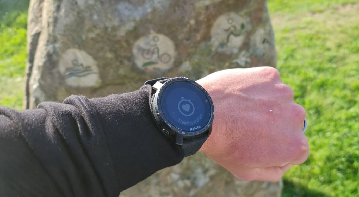 polar grit x pro fitness uhr sportarten testbericht