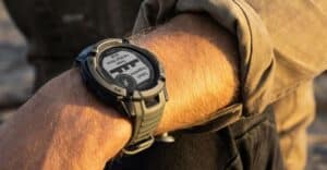 Wenn Smartwatches plötzlich auch drinnen „Solarstrom“ tanken: Garmin mit Durchbruch?